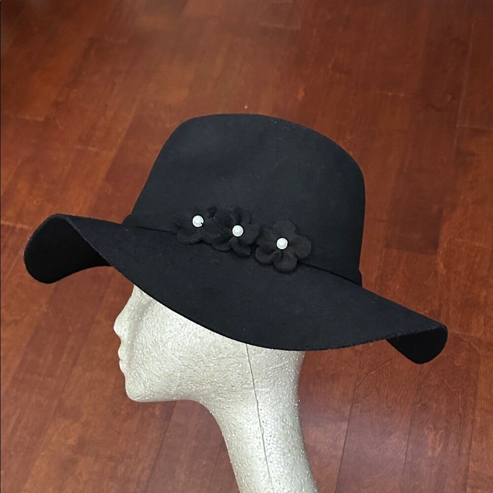 Laundry By Shelli Segal 100% Wool Black Wide-Brim Felt Hat w/ Floral Accents O/S